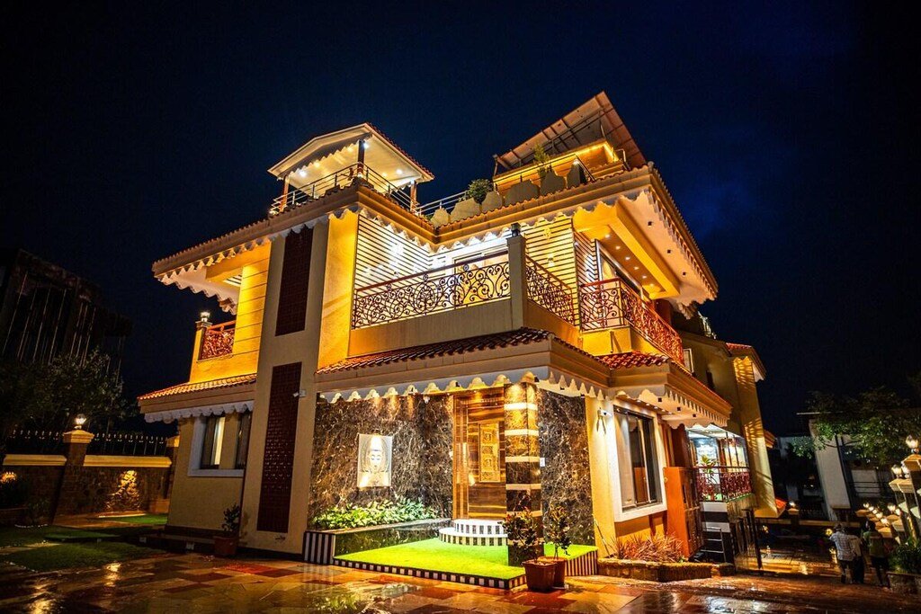Zlined Villa - view 2