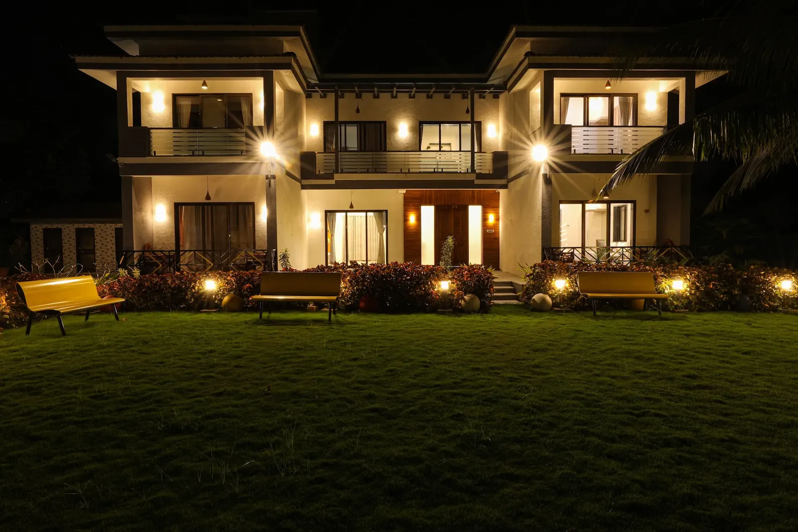 Luxe Forest Villa By Privy Stays - view 2