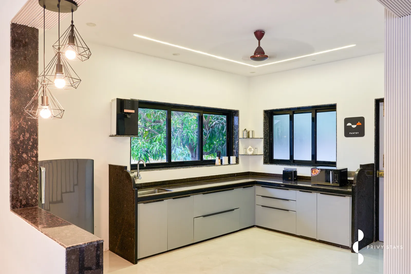 Pinnacle Villa By Privy Stays - view 3