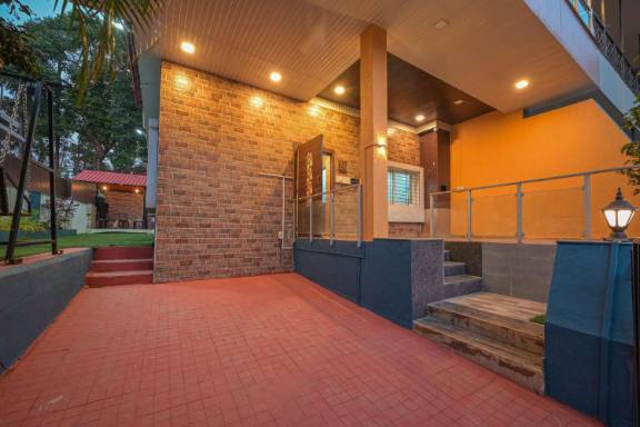 Arya Villa – view 3