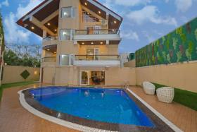 The World Villa