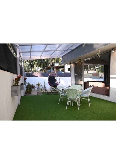 Glasshouse Luxury Villa